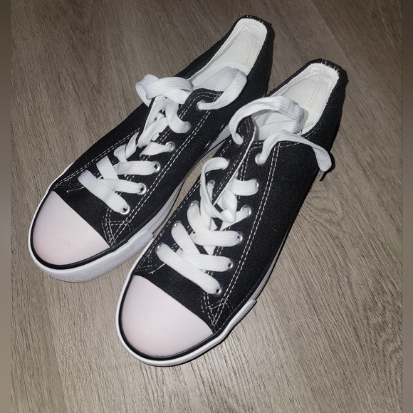 Unbranded Black/White Sneakers Lace Up Casual Shoes Womens - Picture 3 of 5